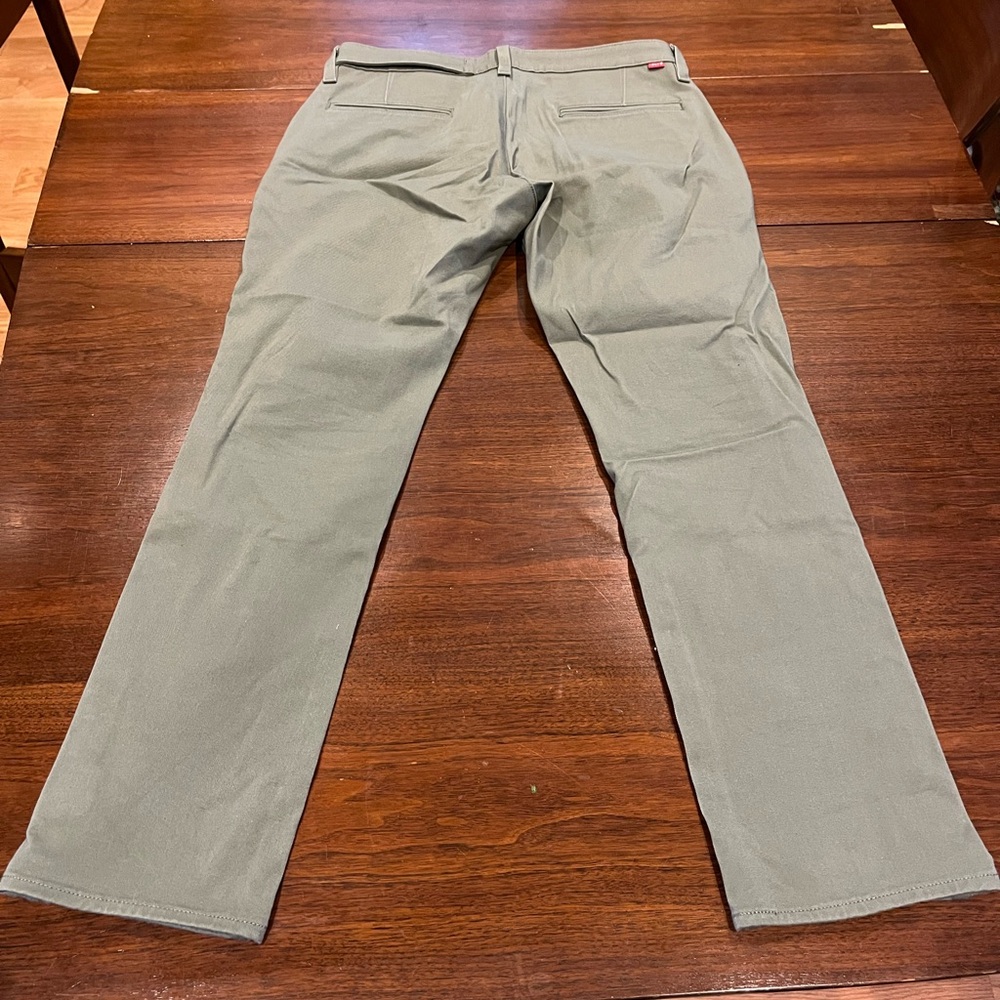 Levi’s 511 Slim Fit Stretch Commuter Jeans Olive 32x30